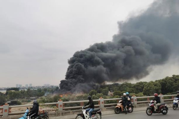 Clip cận cảnh vụ cháy cửa hàng tạp hóa ở Thái Bình khiến nữ sinh lớp 9 tử vong-3