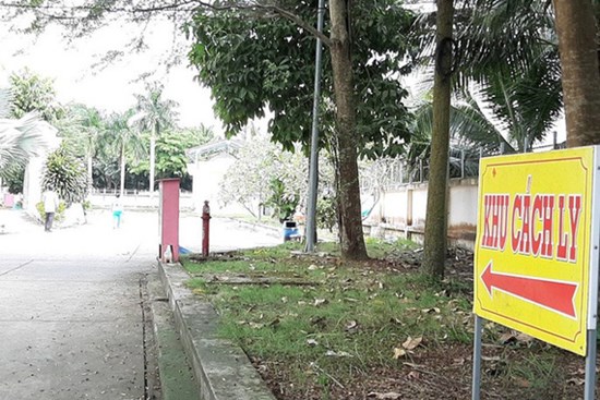 Mẹ bệnh nhân 1440 nói gì việc con trai nhập cảnh trái phép và mắc Covid-19?