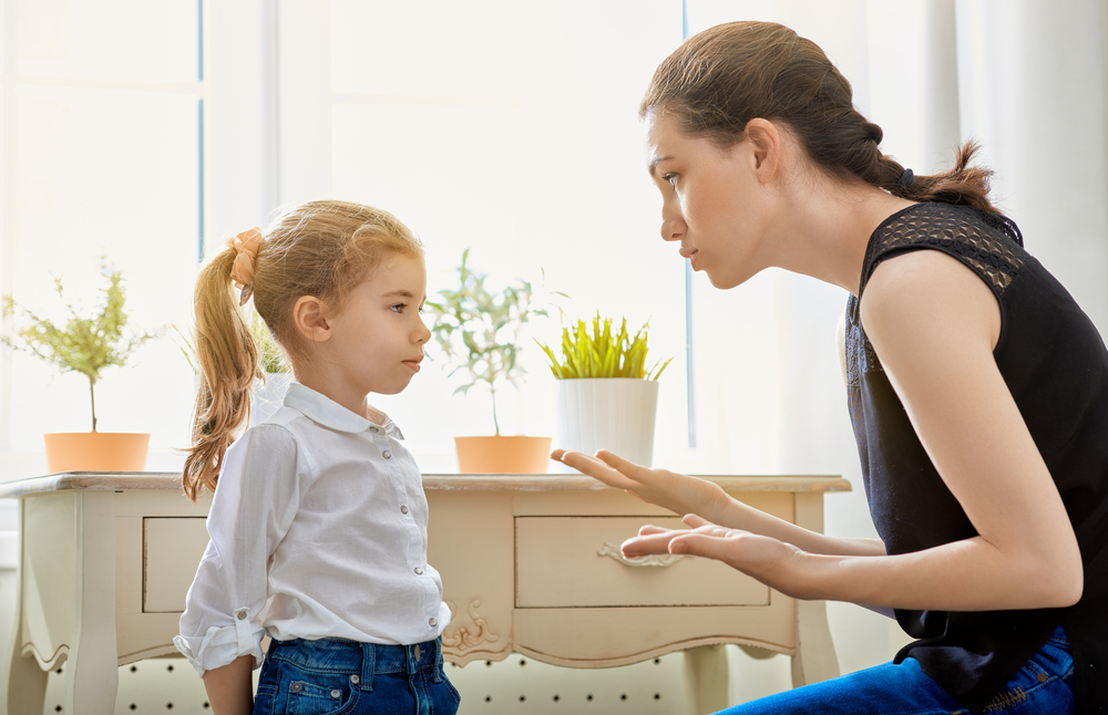 Không phải trẻ mắc lỗi là có thể mắng mỏ vô tội vạ, bố mẹ nên biết 6 mẹo sau để phê bình hiệu quả mà không làm tổn thương con cái-2