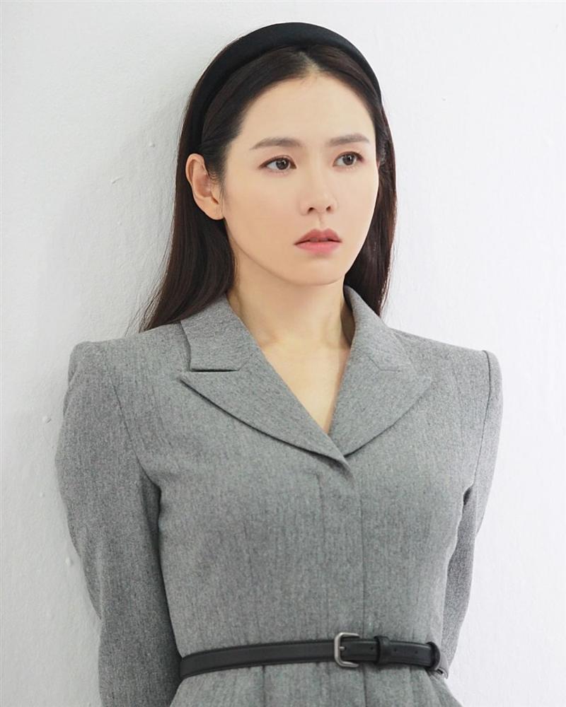 Công nương Kate dẫn đầu trào lưu bờm tóc không sến, Son Ye Jin và loạt sao áp dụng cũng sang chảnh ngút ngàn-5