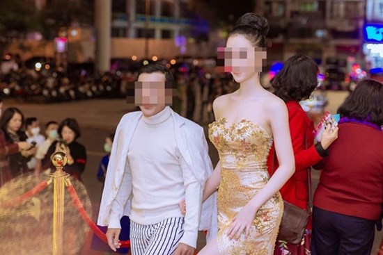 Tiểu tam phố Lý Nam Đế khoe ảnh comeback sang xịn, tuyên bố vào showbiz