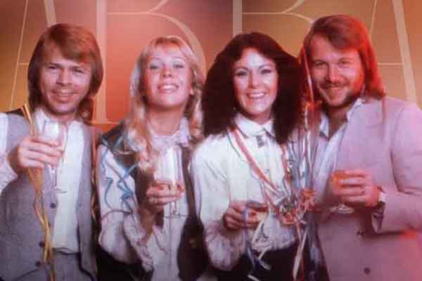 Không khí đón năm mới 2021 tưng bừng khắp thế giới: New Zealand, Australia rực rỡ với các màn trình diễn pháo hoa mãn nhãn-15