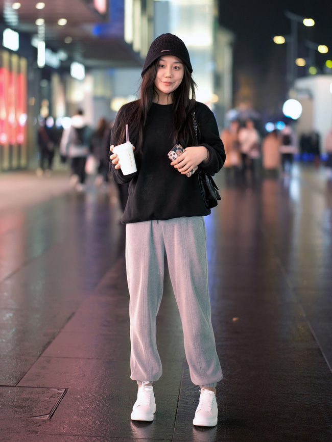 Street style trước thềm đi đón Giao thừa của các quý cô Châu Á: Dù trời lạnh vẫn mặc đẹp bất chấp-3