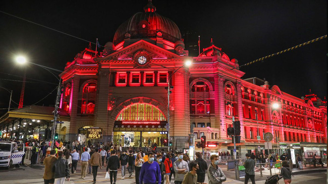 Không khí đón năm mới 2021 tưng bừng khắp thế giới: New Zealand, Australia rực rỡ với các màn trình diễn pháo hoa mãn nhãn-7