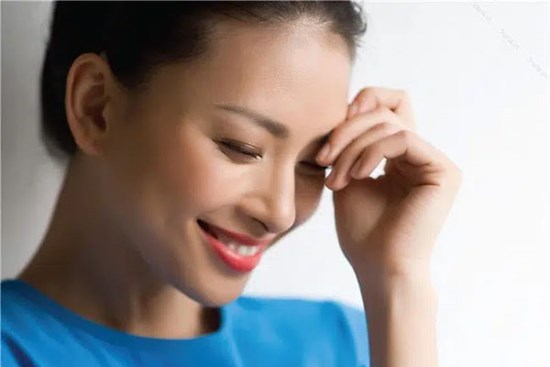 Ở tuổi ngoài tứ tuần, Ngô Thanh Vân vẫn xinh nuột nà như thiếu nữ đôi mươi: Khám phá thứ nước ép mà cô hay uống mới hiểu tại sao