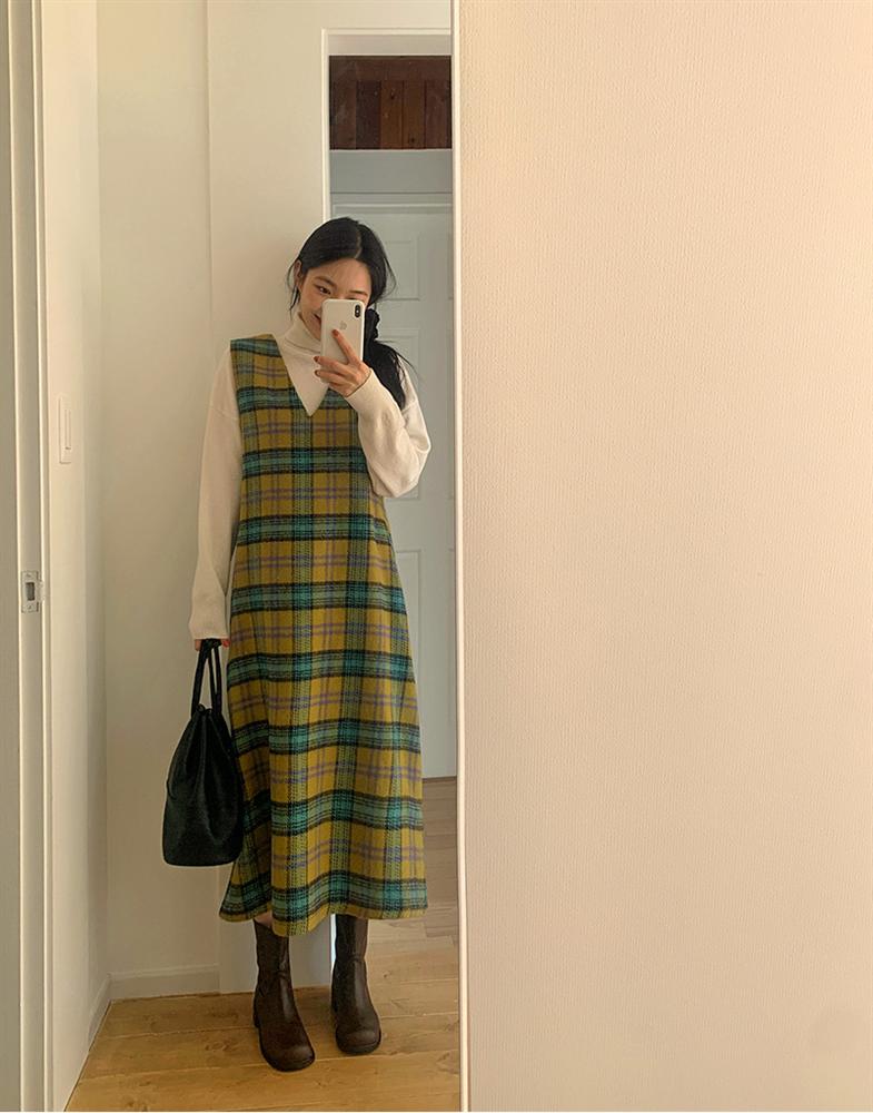 Năm mới già thêm một tuổi nhưng chị em cứ sắm 5 kiểu váy này là trông vừa trẻ hẳn ra, vừa sang thêm mấy bậc-5