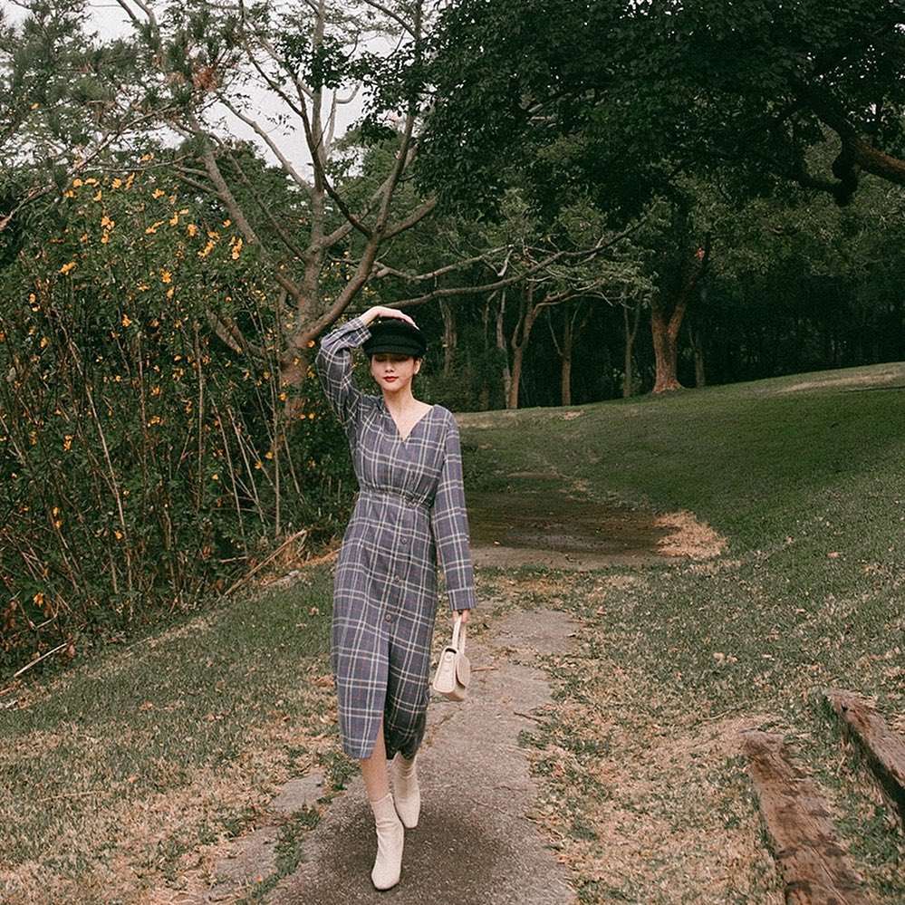 Năm mới già thêm một tuổi nhưng chị em cứ sắm 5 kiểu váy này là trông vừa trẻ hẳn ra, vừa sang thêm mấy bậc-7