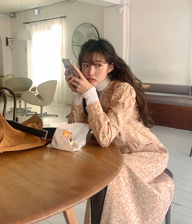 Năm mới già thêm một tuổi nhưng chị em cứ sắm 5 kiểu váy này là trông vừa trẻ hẳn ra, vừa sang thêm mấy bậc-14