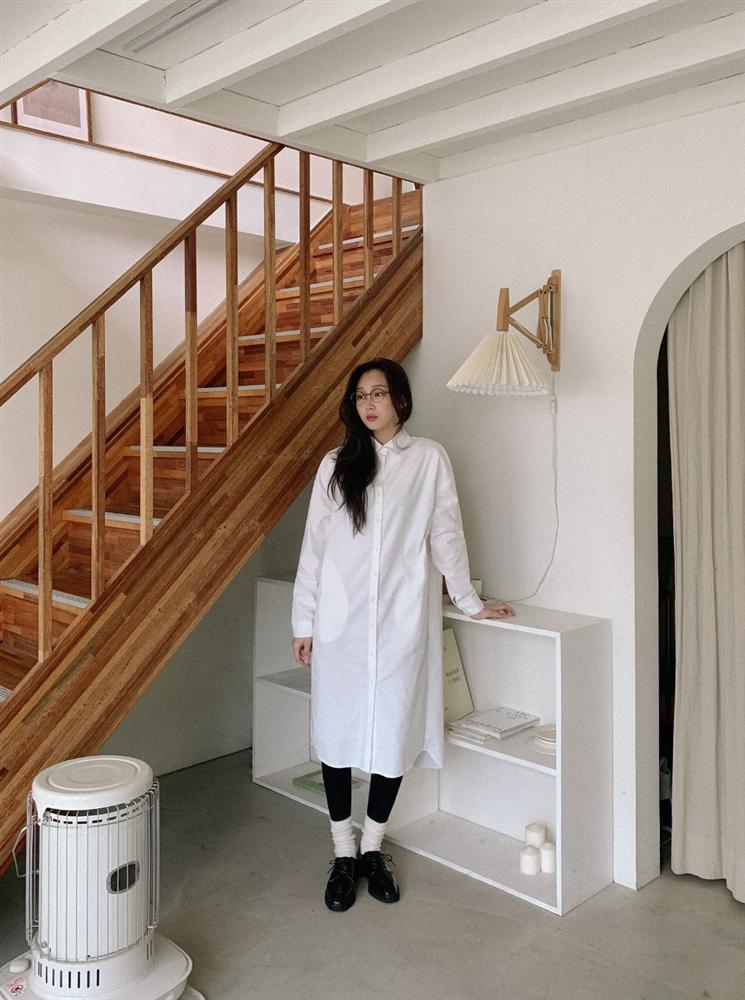 Năm mới già thêm một tuổi nhưng chị em cứ sắm 5 kiểu váy này là trông vừa trẻ hẳn ra, vừa sang thêm mấy bậc-16