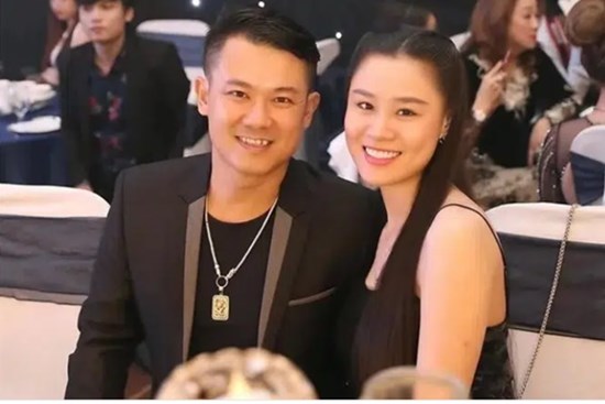 Xuất hiện kẻ giả mạo bạn thân, lừa vợ Vân Quang Long gửi 100 triệu để đưa hài cốt chồng từ Mỹ về Việt Nam