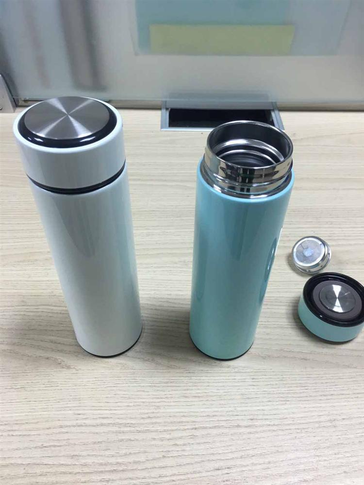 Bình giữ nhiệt không đủ tiêu chuẩn sẽ biến nước ấm trở thành nước độc? Bạn có dám dùng cho con yêu?-2