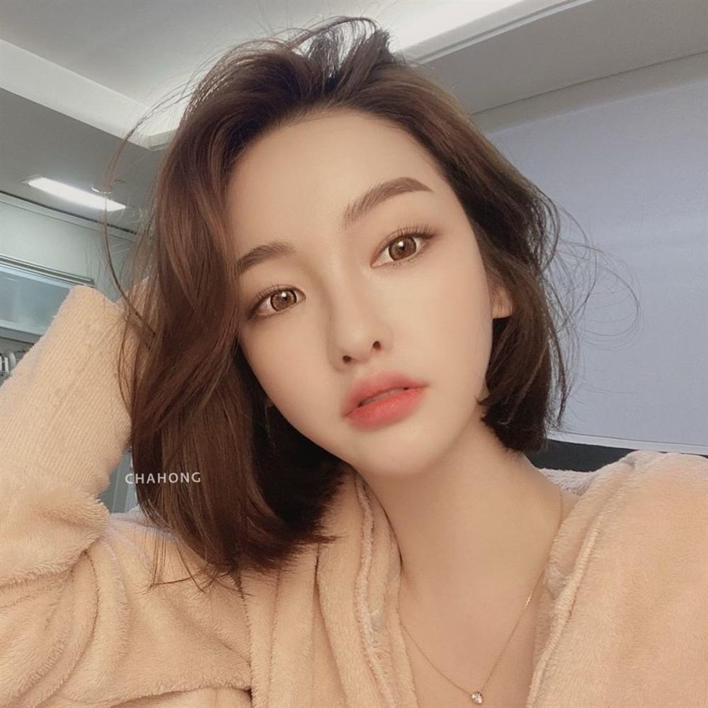 Nàng tóc ngắn muốn xinh, sang chảnh hơn trong năm mới đừng bỏ qua 4 chiêu thay đổi nhan sắc cực kỳ vi diệu này-1