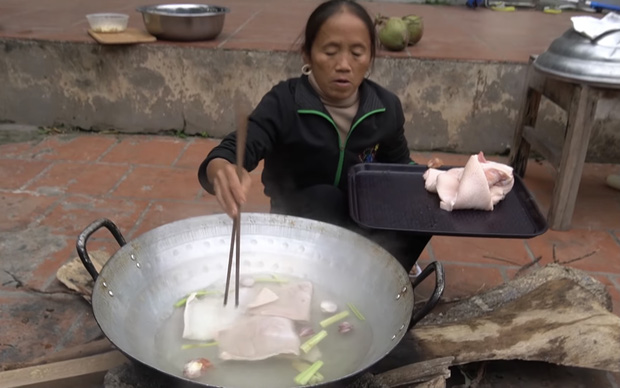 Bà Tân chốt đơn 2020 bằng đĩa cơm tấm trêu ngươi cư dân mạng vì sai công thức trầm trọng, khách ăn chực khen ngon vô lý?-3