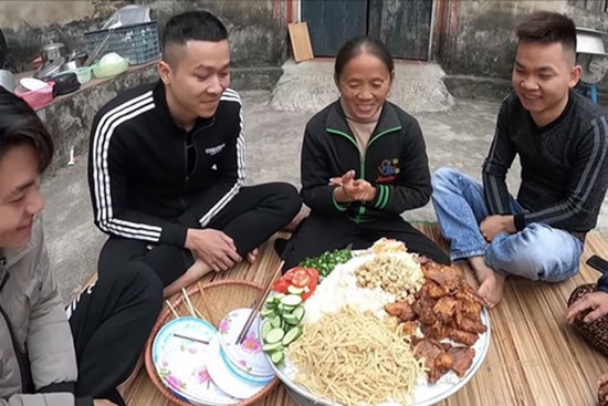 Bà Tân chốt đơn 2020 bằng đĩa cơm tấm 'trêu ngươi' cư dân mạng vì sai công thức trầm trọng, khách 'ăn chực' khen ngon vô lý?