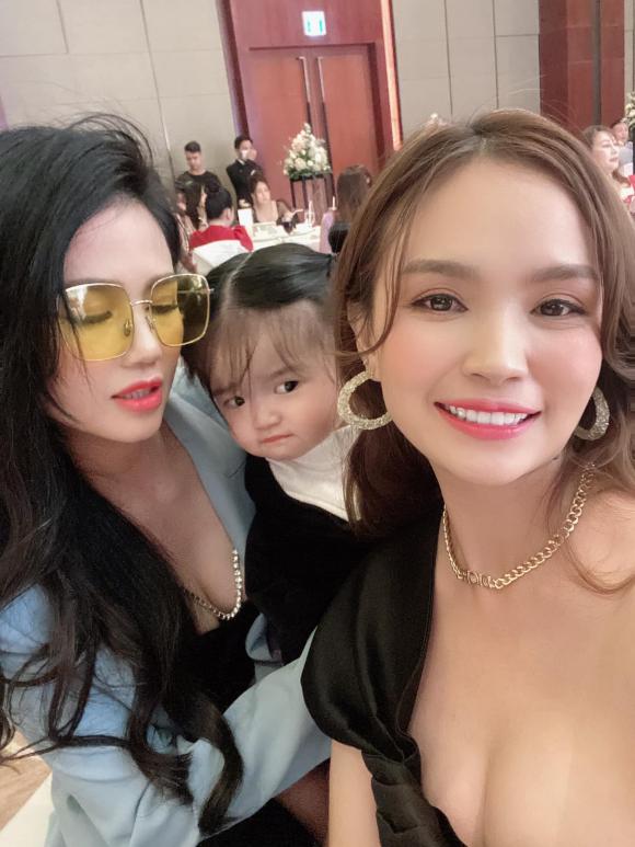 Ngọc Trinh chính thức nhận một bé gái làm con nuôi, danh tính khiến nhiều người bất ngờ-6