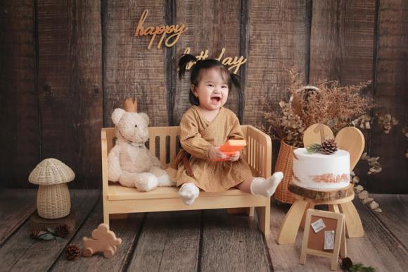 Ngọc Trinh chính thức nhận một bé gái làm con nuôi, danh tính khiến nhiều người bất ngờ-7