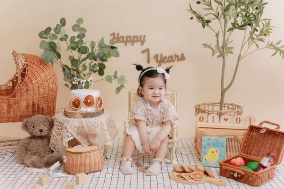 Ngọc Trinh chính thức nhận một bé gái làm con nuôi, danh tính khiến nhiều người bất ngờ-8