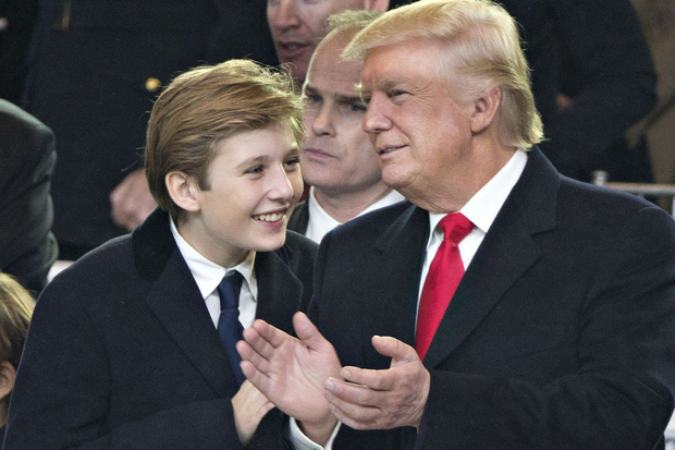 Nhìn lại 4 năm ở Nhà Trắng của cậu ấm Barron Trump: Dậy thì thành công hết nấc nhưng ngày càng làm fan chạnh lòng vì một chi tiết-8