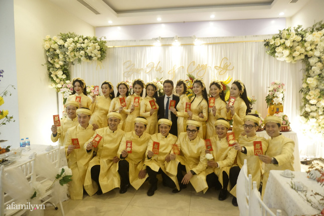 Dàn phù dâu, phù rể toàn sao Việt trong lễ ăn hỏi của NSND Công Lý-2