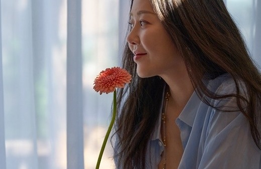 Nhan sắc ở tuổi 50 của cô dâu bị đế chế Samsung ruồng bỏ Go Hyun Jung ra sao mà bất ngờ lên Top hot search?-3