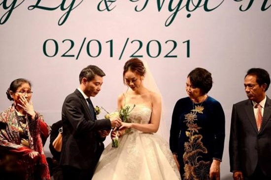 Thực đơn trong đám cưới của nghệ sĩ Công Lý có gì?