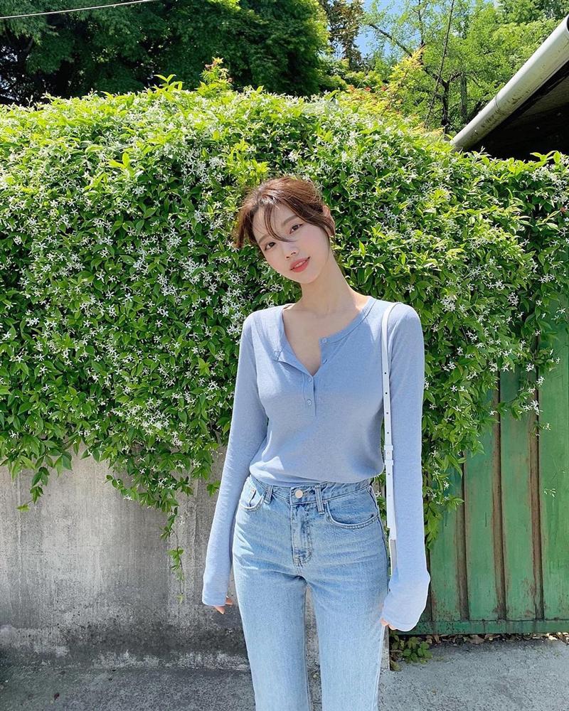 Không có năng khiếu mix đồ, bạn cứ ghim 13 set đồng màu này thì trong tích tắc thành quý cô sành điệu sang chảnh-12