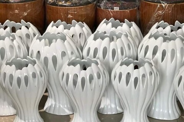 Hàng hot Tết này: Lọ hoa Bàn tay Phật cắm gì cũng đẹp-1