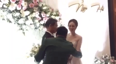 Tự Long ép Công Lý làm điều này với vợ trẻ kém 15 tuổi khiến cả hội trường rộn ràng-2