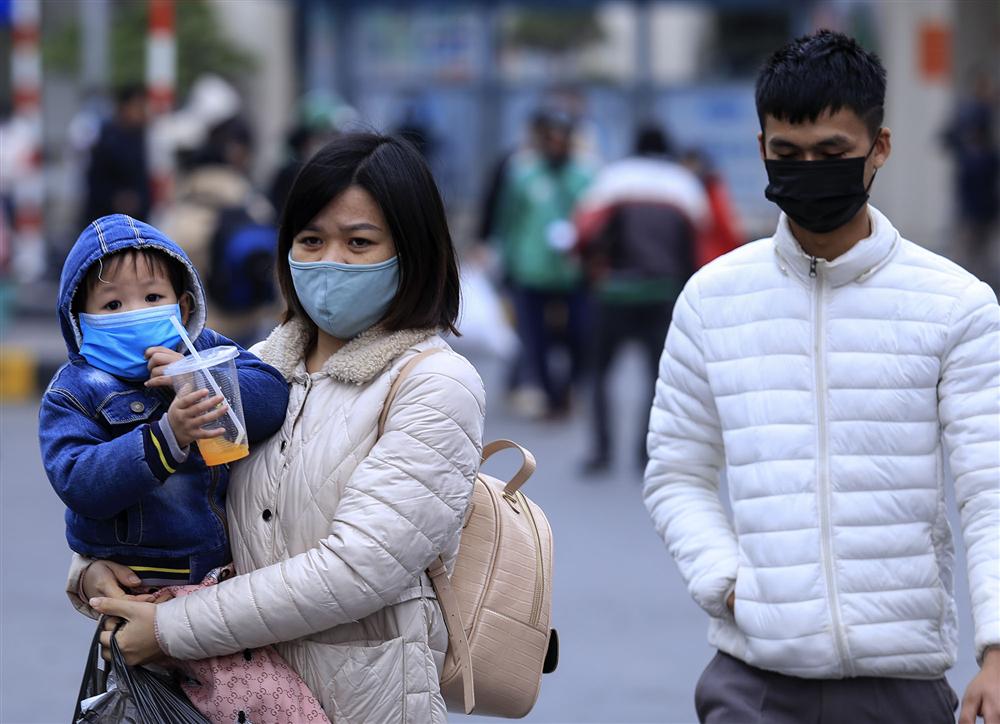 Chùm ảnh: Người dân lỉnh kỉnh đồ đạc quay lại Hà Nội sau kỳ nghỉ Tết, khu vực cửa ngõ Thủ đô kẹt cứng gần chục cây số-21