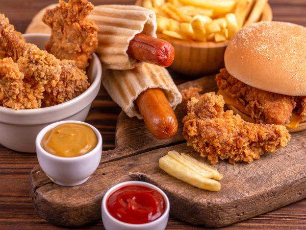 Đây là thứ phá huỷ mạch máu còn nguy hiểm hơn dầu và muối, WHO kêu gọi ngừng ăn nhưng nhiều gia đình vẫn sử dụng mỗi ngày-3