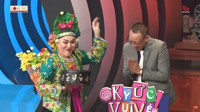 NSND Hồng Vân: Xuân Hinh nói gì tôi cũng phải nghe, không bao giờ dám hỏi tiền-2