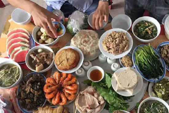 Vừa về ra mắt bị mẹ chồng tương lai thử thách nấu 3 mâm cỗ nhưng đúng phút chót cô lại được giải vây từ nhân vật không ngờ tới