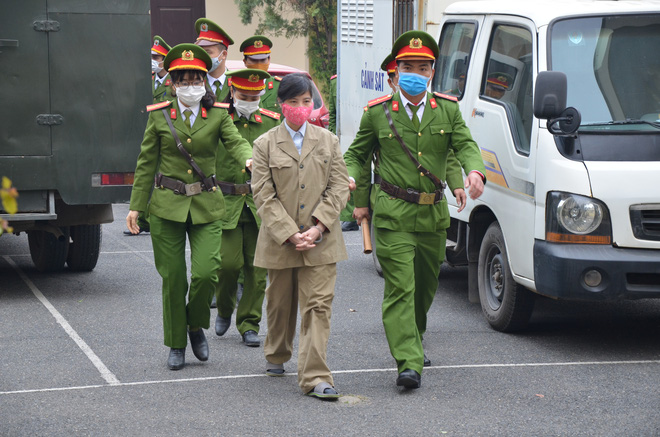 Nữ trưởng đoàn Thanh tra Bộ Xây dựng vòi tiền ở Vĩnh Phúc tóc bạc trắng sau hơn 1 năm bị bắt-3