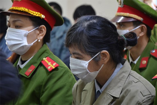 Nữ trưởng đoàn Thanh tra Bộ Xây dựng 'vòi tiền' ở Vĩnh Phúc tóc bạc trắng sau hơn 1 năm bị bắt