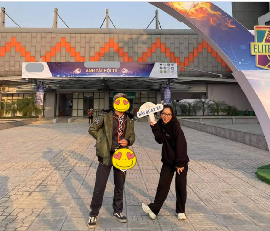 Khoảnh khắc khó đỡ: Nhật Lê tươi rói cầm biển Hải quay xe, dân tình đoán chắc đang cà khịa cả đôi Quang Hải - Huỳnh Anh?-1