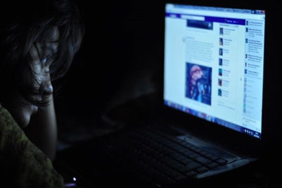 Nữ sinh bị tổn thương thực quản, rối loạn tâm thần chỉ vì bắt chước theo trào lưu của các bạn ở trường học