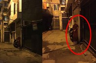 Đi làm về khuya, thanh niên thấy hình cô gái đứng bên đường mà 'xỉu ngang xỉu dọc' vì 1 chi tiết