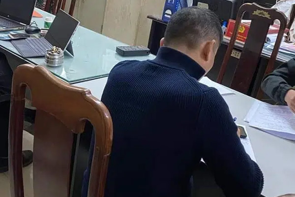 Cảnh trái ngược giữa 2 làn đường Lê Văn Lương: Một bên trống trải, một bên ùn tắc dài cả cây số-33