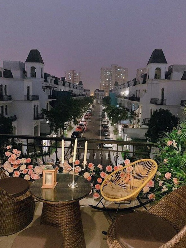 Biệt thự triệu đô của Tuấn Hưng: Thiết kế đậm chất châu Âu, sang chảnh từ phòng khách tới tận ban công-6