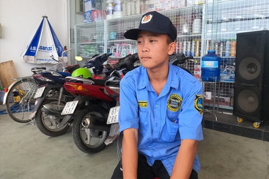Bị 6 đối tượng dàn 