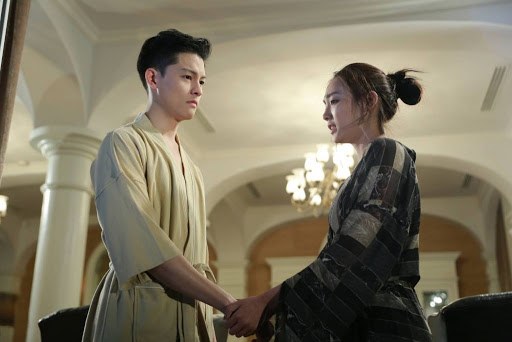 Hoãn công tác được ôm vợ ngủ nướng, nghe tiếng đập cửa tôi sốc phát hiện bí mật động trời-2