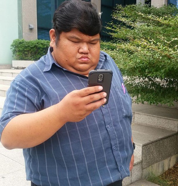 3 năm sau khi gây xôn xao MXH, cuộc sống hiện tại của cặp đôi chồng cú vợ tiên vẫn viên mãn đáng ghen tị, tiết lộ luôn nhan sắc cô con gái-3