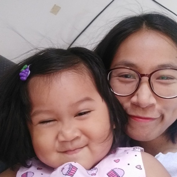 3 năm sau khi gây xôn xao MXH, cuộc sống hiện tại của cặp đôi chồng cú vợ tiên vẫn viên mãn đáng ghen tị, tiết lộ luôn nhan sắc cô con gái-16