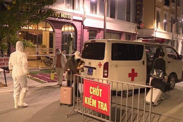 Chiều 6/1, có 1 người trở về từ Pháp mắc COVID-19-3