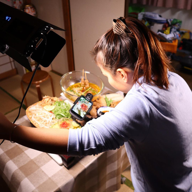 Quỳnh Trần JP chia sẻ nhiều điều ứa nước mắt phía sau tin vui tích cóp đủ tiền mua được nhà từ nghề Youtuber và là nhân vật vinh dự được chính phủ Nhật mời ghi hình-11