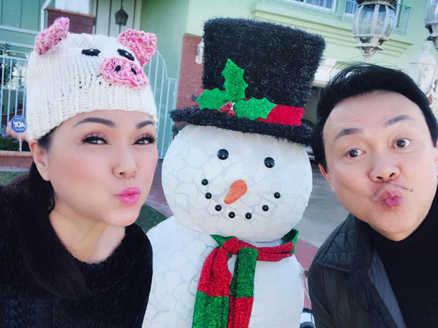 Ca sĩ Phương Loan bật khóc tại tang lễ NS Lam Phương, kể chuyện gặp NS Chí Tài trong mơ và cuộc sống sau đám tang chồng-5