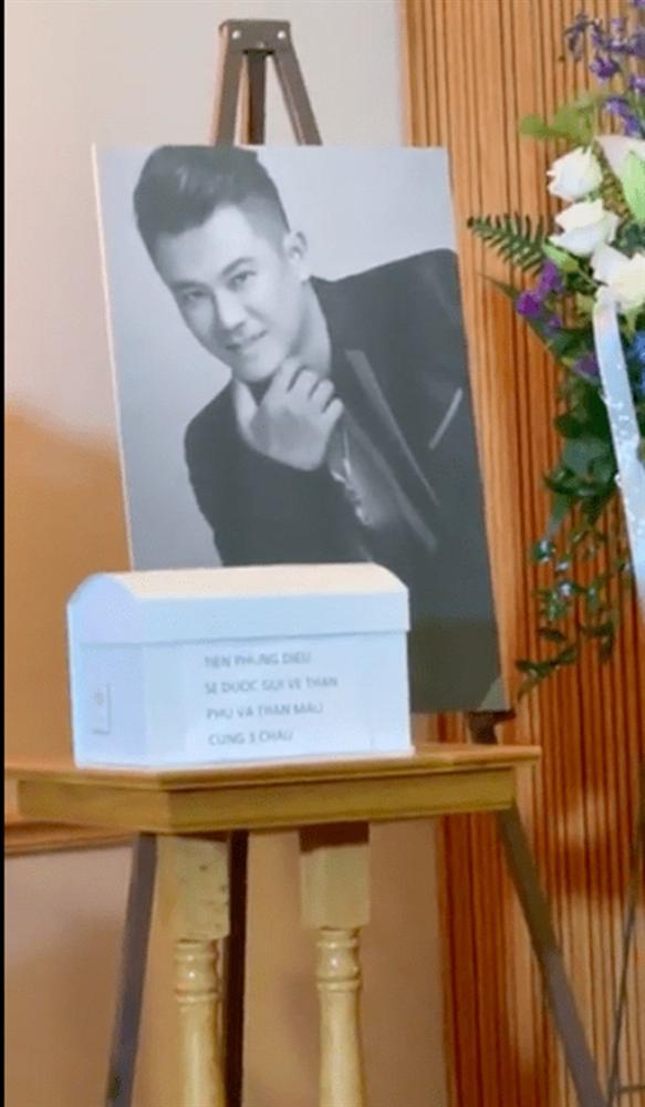 Tiền phúng điếu của cố ca sĩ Vân Quang Long được gửi cho ai?-1