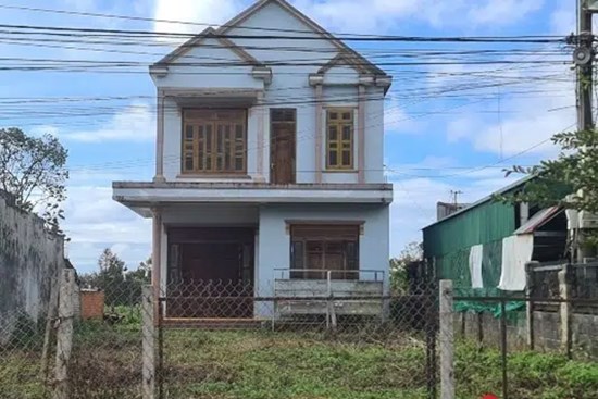 Xã giàu nhất nước, dân làng sắm 300 ô tô chạy chật đường, giờ hoang tàn ảm đạm
