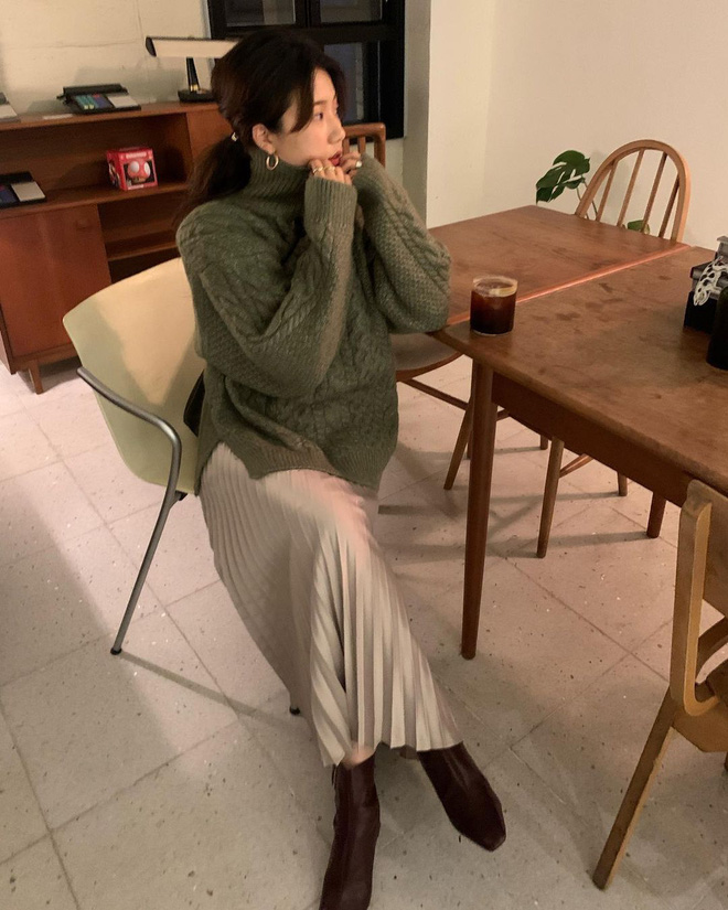 Item được cưng” nhất mùa đông chính là áo len vặn thừng, con gái mix kiểu gì cũng xinh hết chỗ chê-7