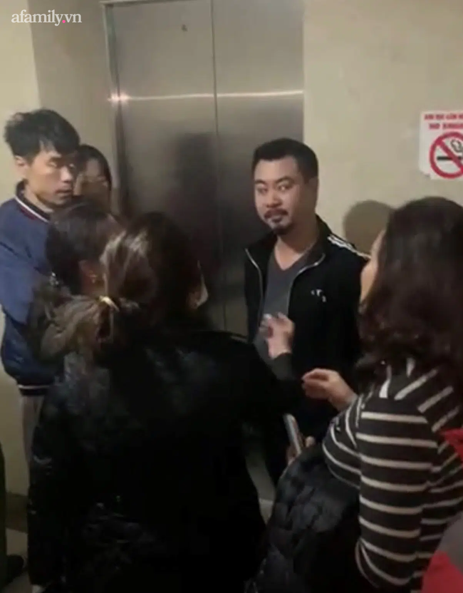 Diễn biến nóng tại chung cư 129D Trương Định: Sau ổ khóa đổ keo, xuất hiện nhóm côn đồ làm loạn, đe dọa cư dân lúc nửa đêm-1